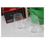 Green Ice Bucket with Lid and Set of 2 VIVANT Stemless Glasses