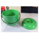 Green Ice Bucket with Lid and Set of 2 VIVANT Stemless Glasses