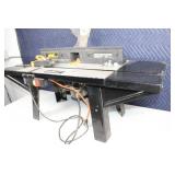 Wolfcraft Router Table 540 with Hickory 6-Piece Router Bit Set