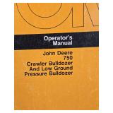 John Deere 750 Crawler Bulldozer Operator
