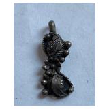 LB Navajo Sterling Silver Pendant Leaf and Floral