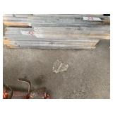 Deck rail spindles (25) wood