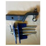Heavy-Duty Trailer Hitch with Ball Mount and Clamp Vise