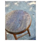 Set of 4 Wooden Bar Stools with Turned Legs