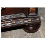 Faux Wood Ornate Dresser – 5 Drawers