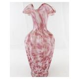 11" FENTON VASA Murrhina Rose Mist Vase.
