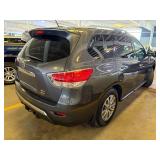 2013 Nissan Pathfinder SV 4x4