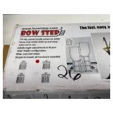 QUALITY MARK BOW STEP