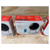 Honeywell Lot of 4 - Lyric C2 Indoor Wi-Fi Security Camera - White CHC8480W1013/