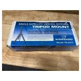 Single-Satellite viewing antenna tripod mount