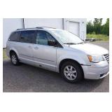 2010 Chrysler Town & Country RT Touring Minivan - 3.8L V6