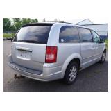 2010 Chrysler Town & Country RT Touring Minivan - 3.8L V6