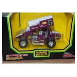 Racing Champions Sprint Car 1:24 Scale Model Car - #5