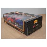 Maisto 1:24 Scale Model Trucks