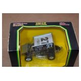Racing Champions Sprint Car 1:24 Scale Model Car - #27