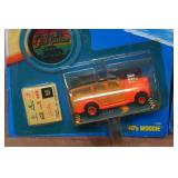 *2* Hot Wheels California Custom Model Cars - 40