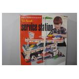 Brumberger Tri Level Service Station Steel Construction Set