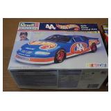 *2* Revell 1:24 Scale Model Building Sets