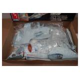 AMT Star Trek USS Enterprise Starship Detailed Plastic Model Kit