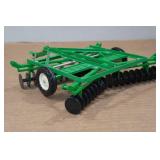 Ertl John Deere 1:16 Scale Disc Harrow