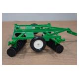Ertl John Deere 1:16 Scale Disc Harrow