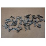 Vintage Cast Metal Miniature Army Men