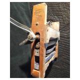 1899 Wood clothes wringer