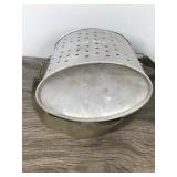 Vintage Old Pal Wading Floating Aluminum Minnow Bucket