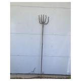 Homemade 5 Tine Fishing Spear with Bent Tines