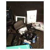 Lot of electronics: Gear VR, digital photo frame, universal docking station, CD player, wireless keyboard and mouse, walkie talkies and more