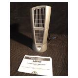 Lasko Platinum desk top wind tower with manual