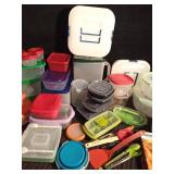 Lg box of Tupperware, Rubbermaid and more containers
