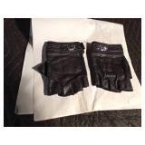 Genuine Harley Davidson leather fingerless gloves