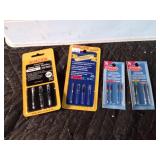 Singer sewing machine in case with some accessories