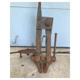 Antique Jaw Blacksmith Post Leg Vise 40"Tall Shop Garage Tool