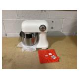 DASH Tilt-Head 3.5qt Stand Mixer with 12 Speeds, Paddle, Dough Hook, and Whisk Attachments