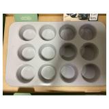 Caraway Ceramic Non-Stick Muffin Pan