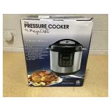 MegaChef 8 Quart Digital Pressure Cooker with 13 Pre-set Multi-Function Features