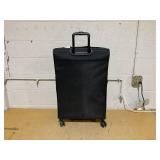 American Tourister Phenom Softside Large Checked Spinner Suitcase