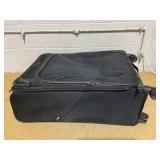 American Tourister Phenom Softside Large Checked Spinner Suitcase