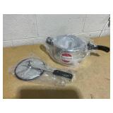 Hawkins Classic Aluminum Pressure Cooker, 4 Litre