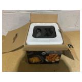 OVENTE Electric Deep Fryer 1.5 Liter Capacity, Lid with Viewing Window, Removable Frying Basket