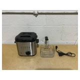 OVENTE Electric Deep Fryer 1.5 Liter Capacity, Lid with Viewing Window, Removable Frying Basket