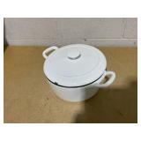Bobby Flay 5.5qt Cast Enamel Dutch Oven