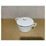 Bobby Flay 5.5qt Cast Enamel Dutch Oven