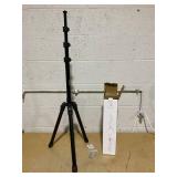 Pivo Tripod Portable 63-inch Stand Aluminum Lightweight