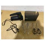 BLACK + DECKER Helix Performance Premium Hand Mixer - Black