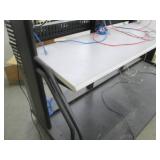 Commercial shelf with a solid metal base