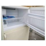 GE 18.2cu.ft. No-frost Refrigerator...