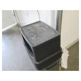 Commercial trash can